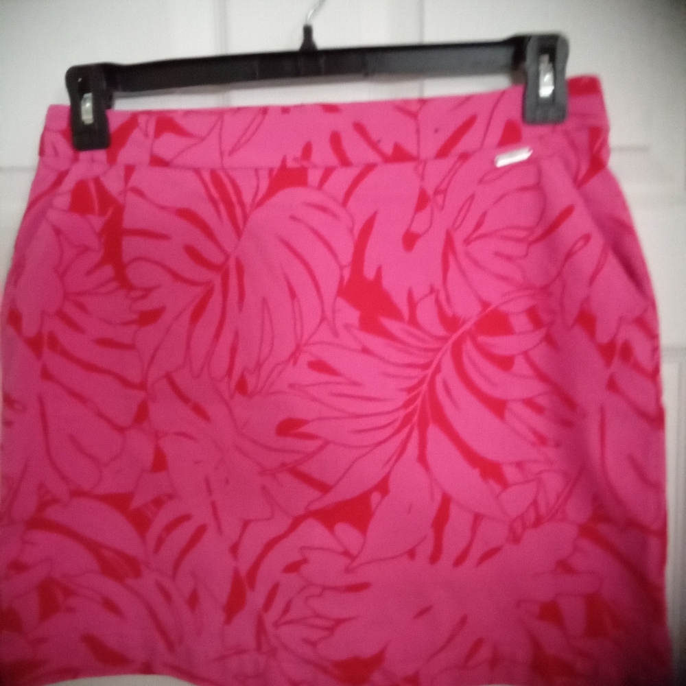 Rafaella Pink Skorts with Tropical Foliage Design